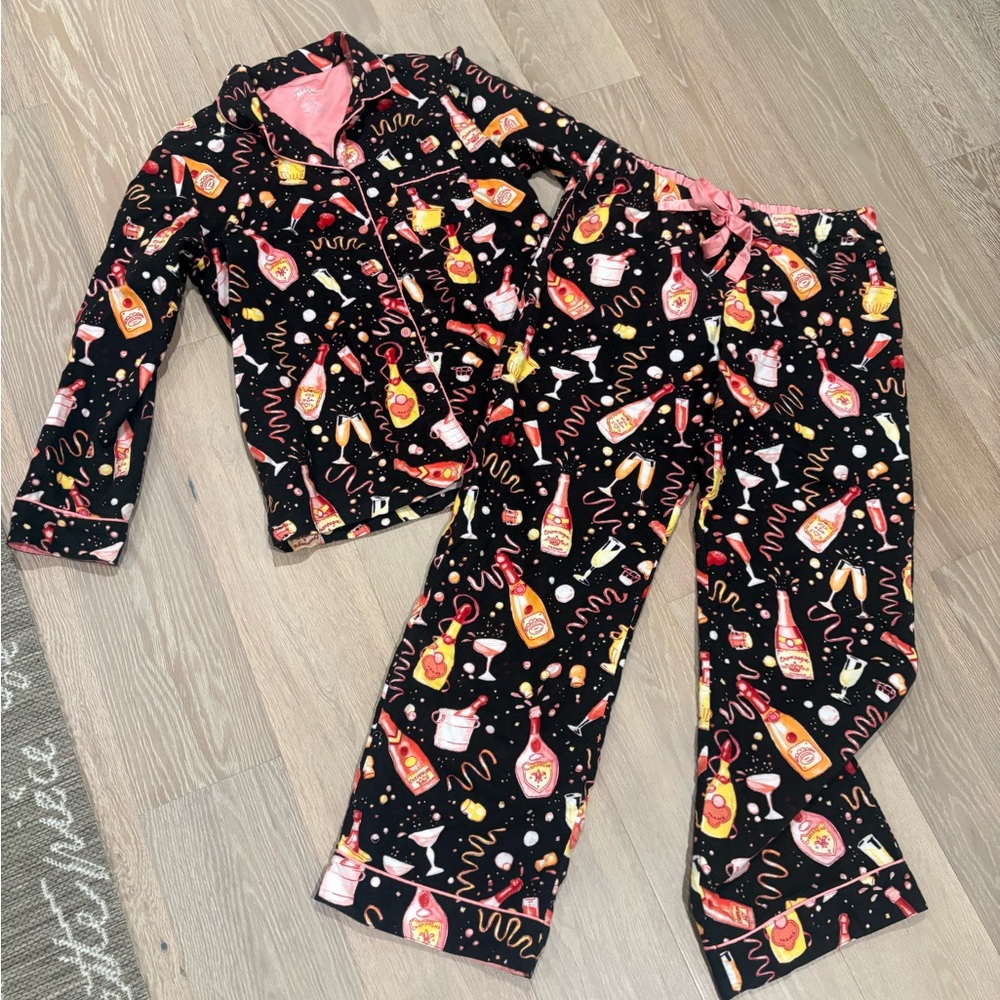 Adorable Womens Pajamas Set